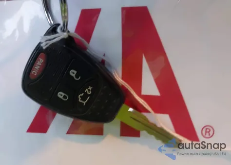 2005 Jeep Liberty Limited Edition из США, поврежденный, VIN 1J4GK58K55W510757